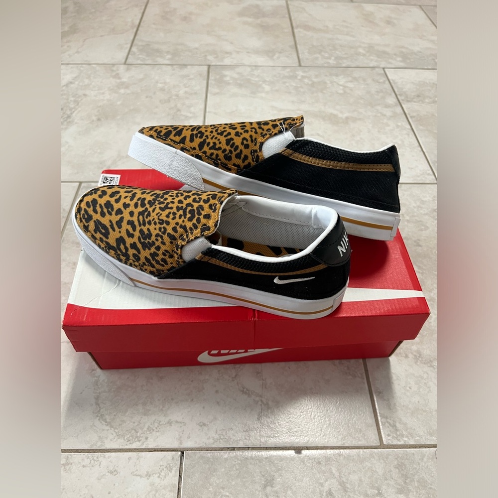 Nike slip ons